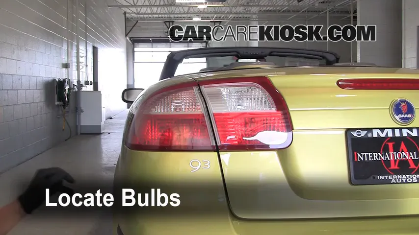 2004 Saab 9-3 Arc 2.0L 4 Cyl. Turbo Convertible (2 Door) Lights